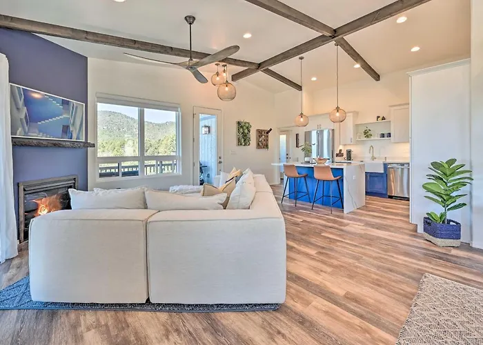 Mtn Views & Gas Fire Pit: Luxe Escape! * Pine