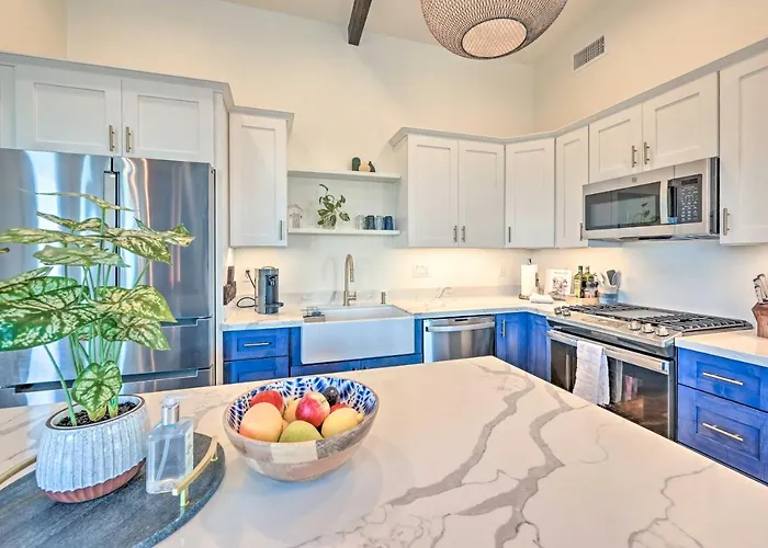 Dom wakacyjny Mtn Views & Gas Fire Pit: Luxe Escape!